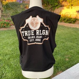 NWT True Religion shirt. Size L. New with tags.